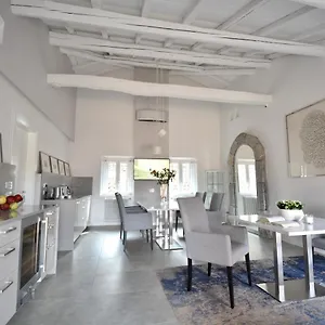  Bed & Breakfast Relais